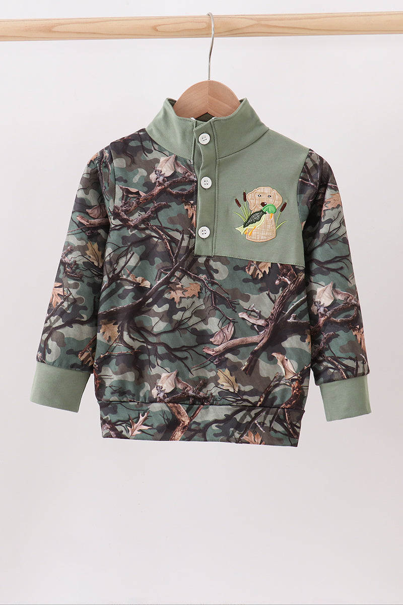 Camouflage dog hunting applique pullover